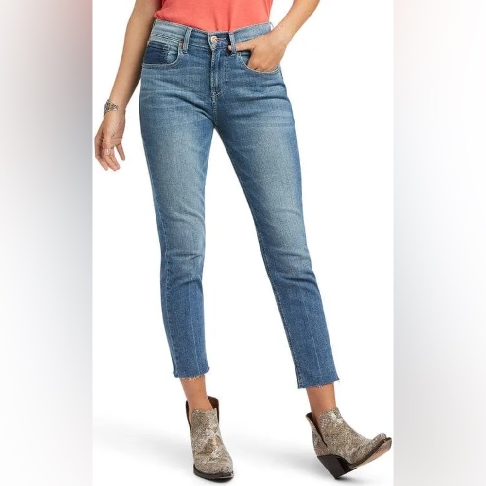 New Ariat Women’s Jordana Boyfriend High Rise‎ Straight Leg Jeans 25S Light Wash